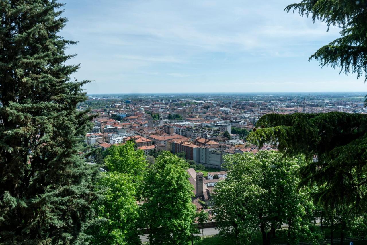 Foresteria Di Palazzo Radici Panzió Bergamo Kültér fotó