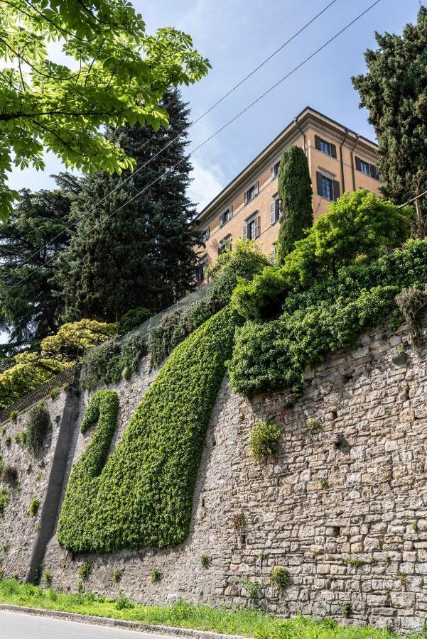 Foresteria Di Palazzo Radici Panzió Bergamo Kültér fotó